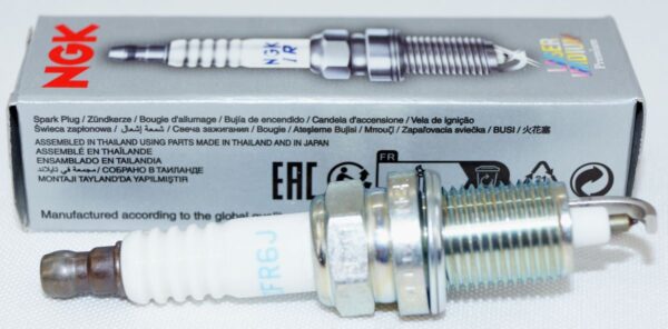 Set of 4 Genuine NGK 4462 IZFR6J Laser Iridium Spark Plugs - Image 2