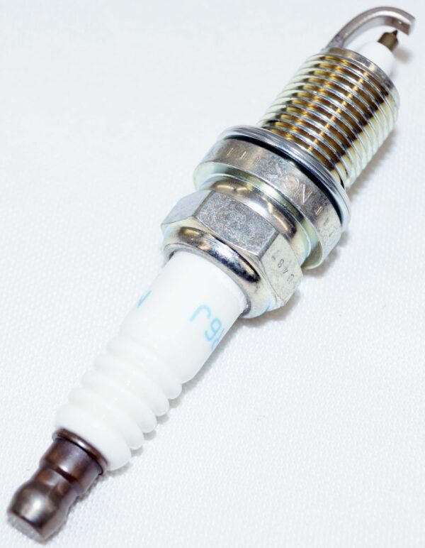 Set of 4 Genuine NGK 4462 IZFR6J Laser Iridium Spark Plugs - Image 8