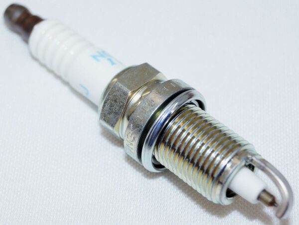 Genuine NGK 4462 IZFR6J Laser Iridium Spark Plug - Image 6
