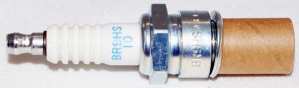 Pack of 4 Genuine NGK 4551 Spark Plug BR9HS10 - Image 4