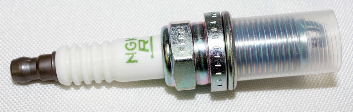 Set of 6 NGK 7938 BKR5E V-Power Spark Plugs - Image 4