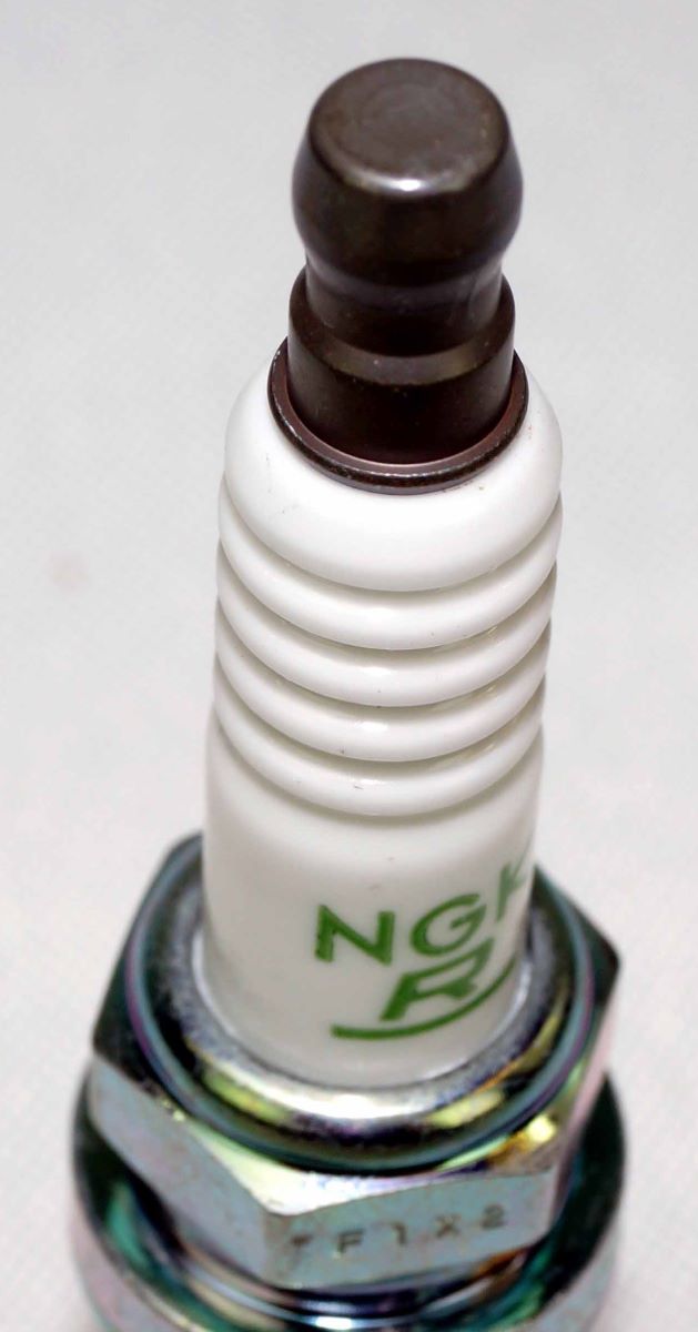 Set of 6 NGK 7938 BKR5E V-Power Spark Plugs - Image 5
