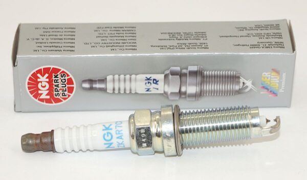 Set of 4 NGK 90137 DILZKAR7C11S Laser Iridium Spark Plugs - Image 2