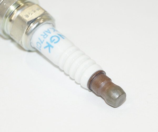 Set of 4 NGK 90137 DILZKAR7C11S Laser Iridium Spark Plugs - Image 5