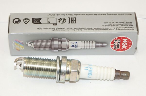 Set of 4 NGK 92491 DILFR6J11 Laser Iridium Spark Plugs - Image 2