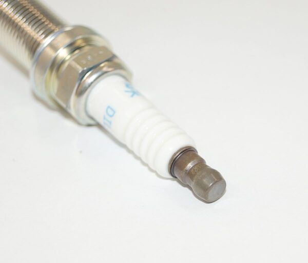 NGK 92491 DILFR6J11 Laser Iridium Spark Plug - Image 4