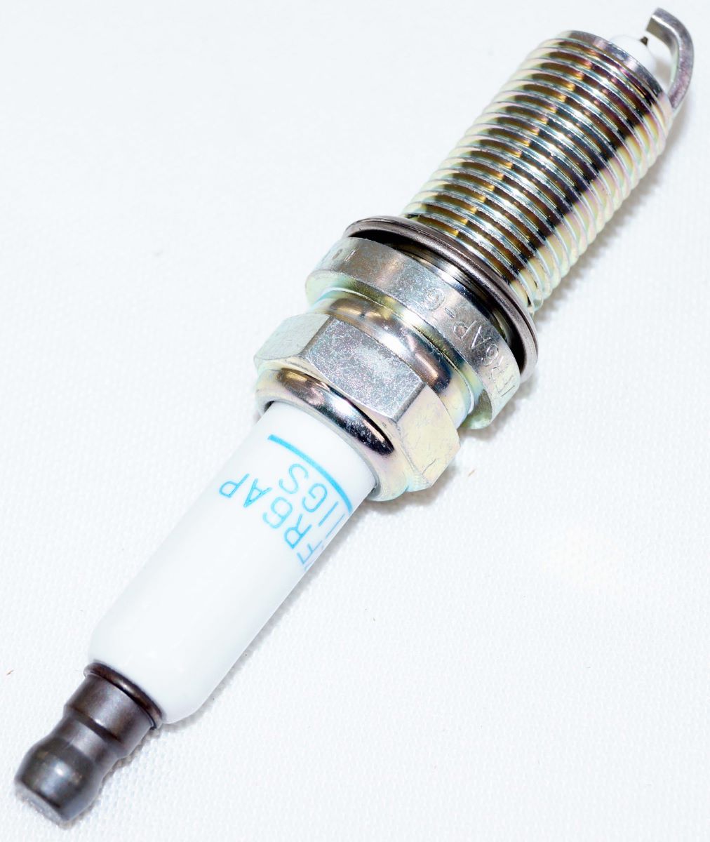 Set of 8 Genuine NGK 95712 LZFR6AP11GS Laser Platinum Spark Plugs - Image 9