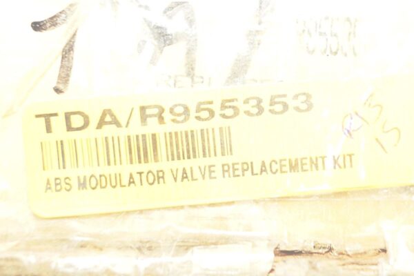 Meritor R955353 Tractor ABS Valve Kit - Image 7