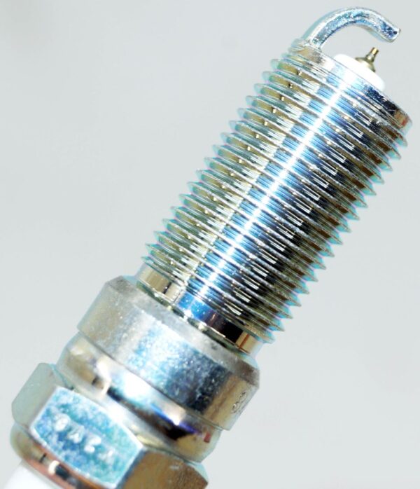 Genuine OEM Motorcraft SP535X Iridium Spark Plug Ford CYFS12Y1X - Image 5