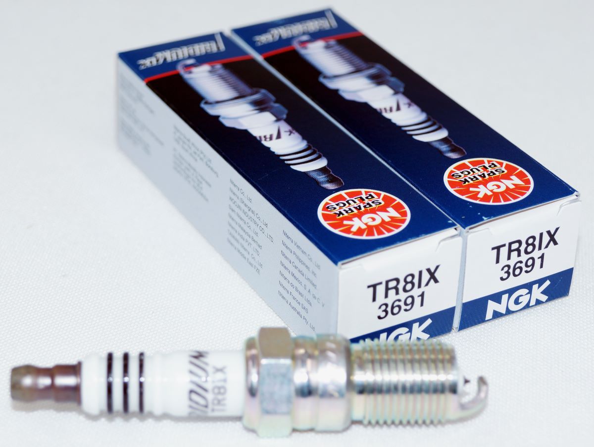 Set of 2 Genuine NGK 3691 TR8IX Iridium IX Spark Plugs