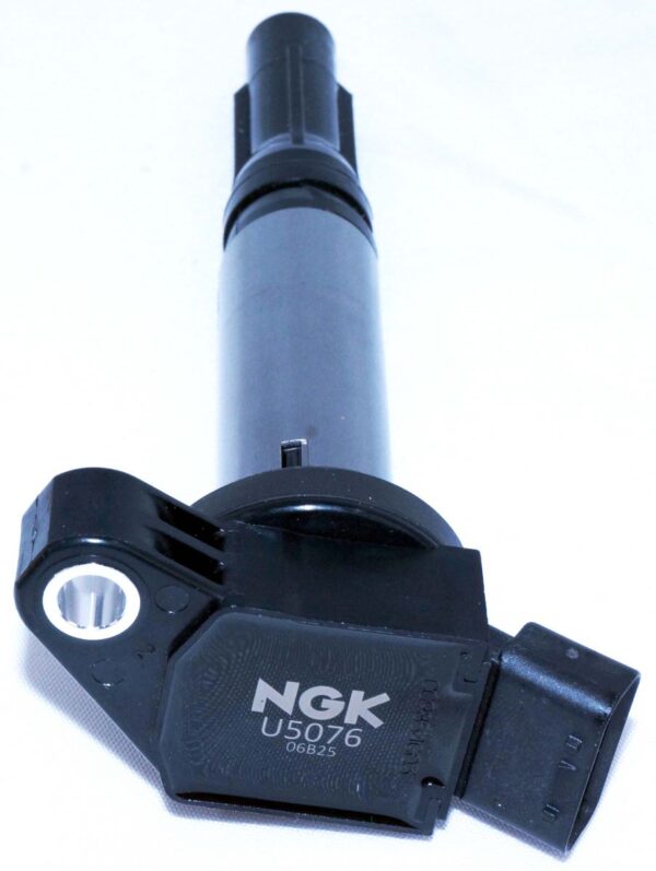 Set of 6 Genuine NGK 48726 U5076 Ignition Coils - Image 3