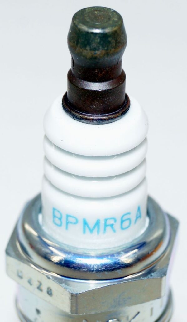 Set of 4 Genuine NGK 4972 BPMR6A Nickel Spark Plugs - Image 5