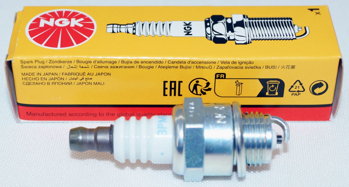 Set of 6 Genuine NGK 5113 BPMR4A Nickel Spark Plugs - Image 2