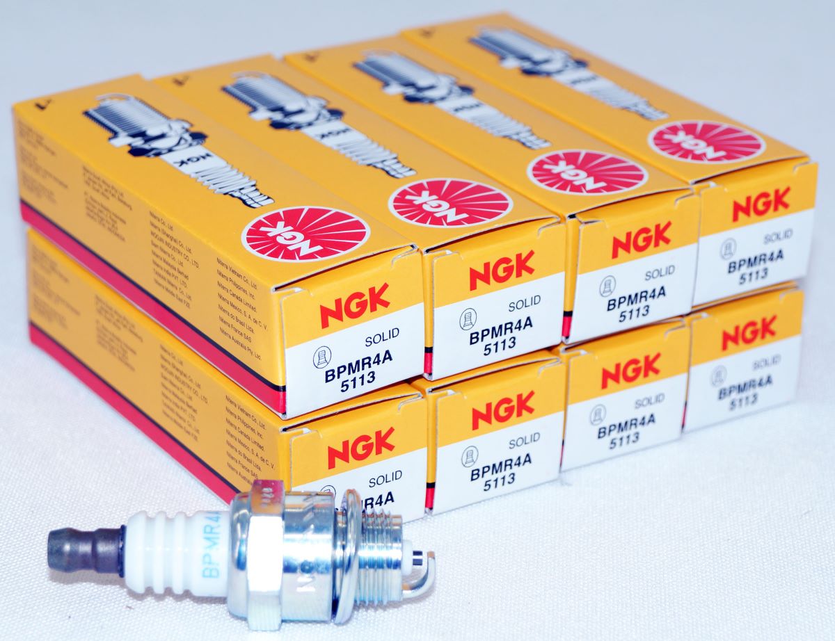 Set of 8 Genuine NGK 5113 BPMR4A Nickel Spark Plugs