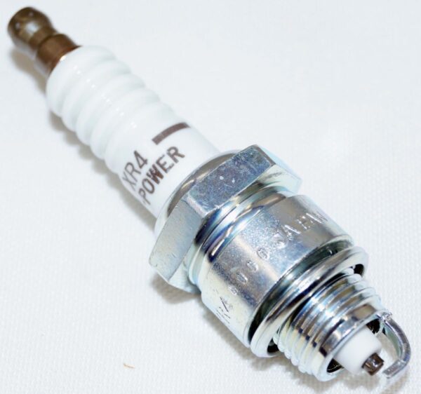 Set of 8 NGK 5858 XR4 V-Power Spark Plugs - Image 7
