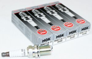 Set of 4 Genuine NGK 6596 R5671A-11 Racing Plugs