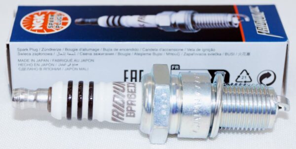 Set of 2 Genuine NGK 6637 BPR6EIX Iridium IX Spark Plugs - Image 2