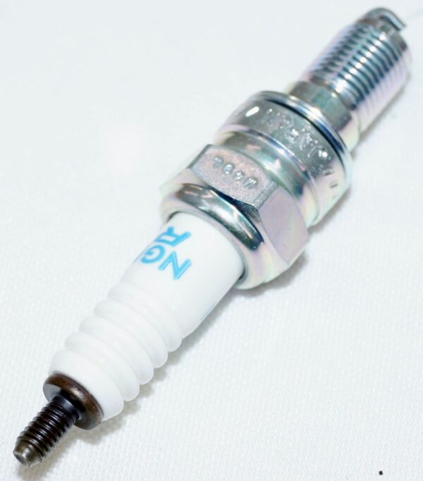 Set of 10 Genuine NGK 6689 CR5EH-9 Nickel Spark Plugs - Image 8