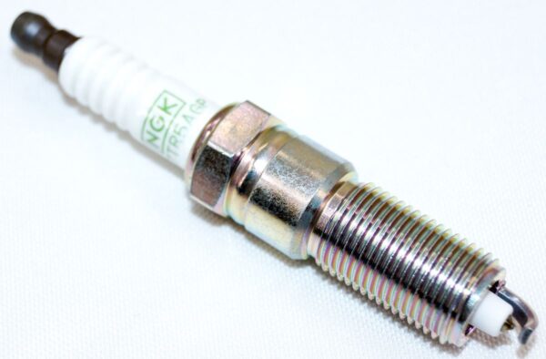 Set of 6 NGK 3381 LZTR5AGP Platinum Spark Plugs and 53141 CRX067 Wire Set Kit - Image 9