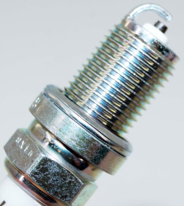 Set of 8 Genuine NGK 7173 R5672A-8 Racing Plugs - Image 6