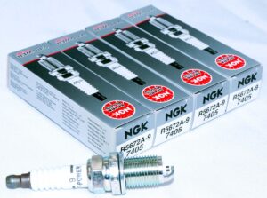 Set of 4 Genuine NGK 7405 R5672A-9 Racing Plugs