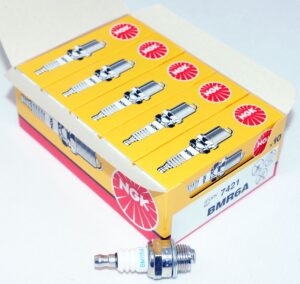 Set of 10 Genuine NGK 7421 BMR6A Nickel Spark Plugs