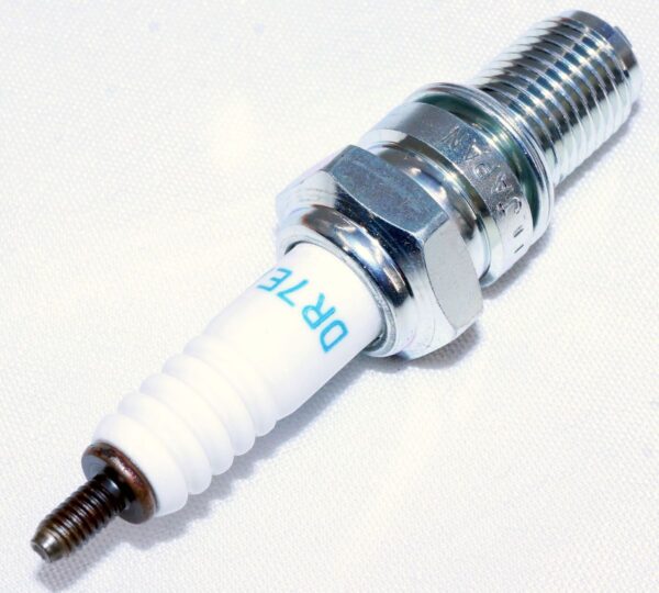 Set of 12 Genuine NGK 7839 DR7EA Nickel Spark Plugs - Image 8