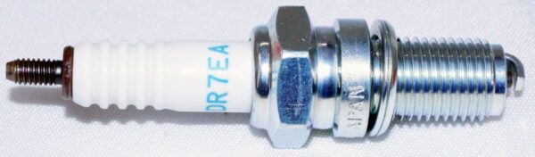 Genuine NGK 7839 DR7EA Nickel Spark Plug - Image 2