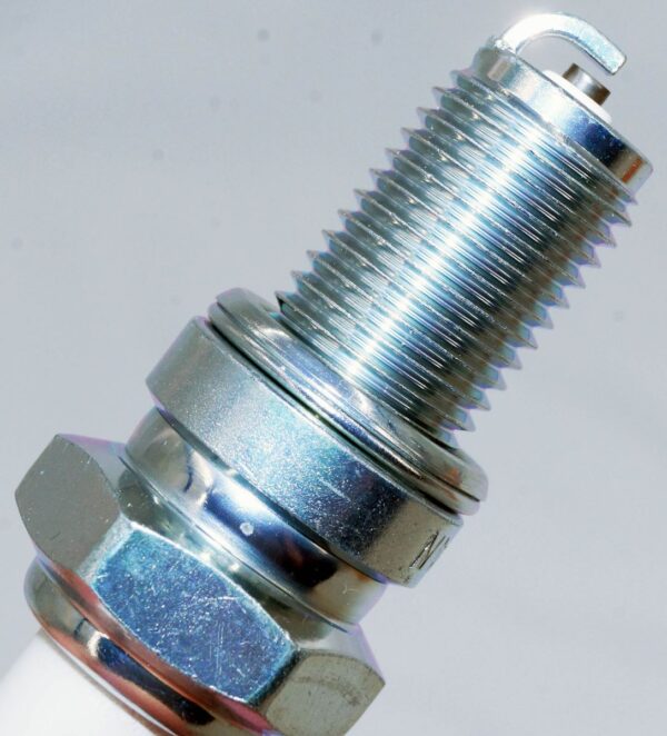 Genuine NGK 7839 DR7EA Nickel Spark Plug - Image 5