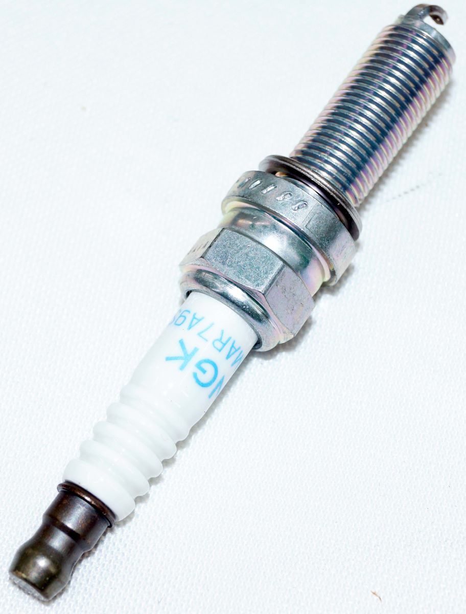 Set of 8 Genuine NGK 93675 SILMAR7A9S Laser Iridium Spark Plugs - Image 9