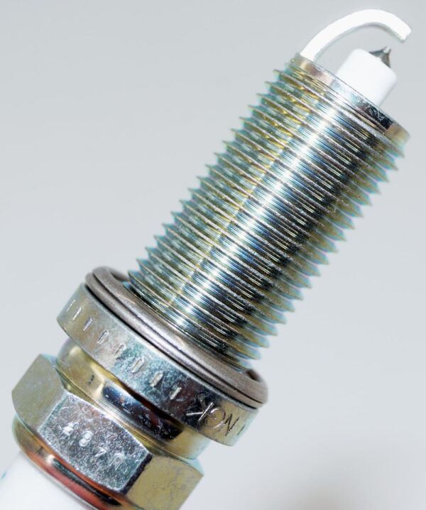 Set of 2 Genuine NGK 95712 LZFR6AP11GS Laser Platinum Spark Plugs - Image 7