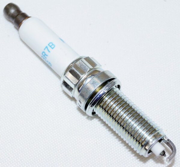 Set of 4 Genuine NGK 97968 ILZKBR7B8G Laser Iridium Spark Plugs - Image 7