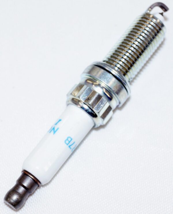 Set of 4 Genuine NGK 97968 ILZKBR7B8G Laser Iridium Spark Plugs - Image 8