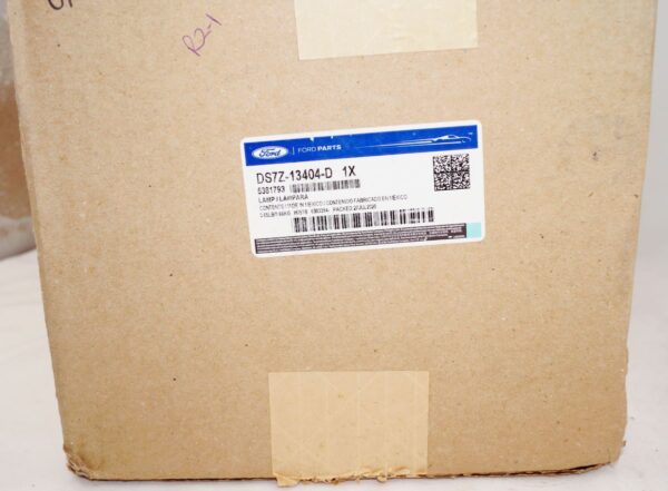 Genuine OEM DS7Z13404D Ford 13-16 Fusion Rear Right LED Tail Lamp - Image 2