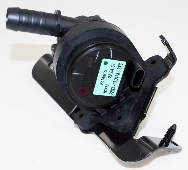 Genuine OEM F2GZ18D473A Ford 12V Electric Auxiliary Coolant Water Pump - Image 4