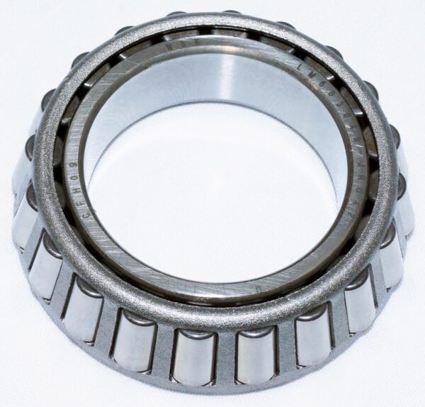 Genuine OEM XW4Z4221AA Ford Rear Differential Side Bearings Differential Carrier - Image 4