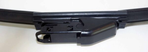 Michelin 24 inch Radius Premium Beam w/ Frameless Curved Design Wiper Blade - Image 3