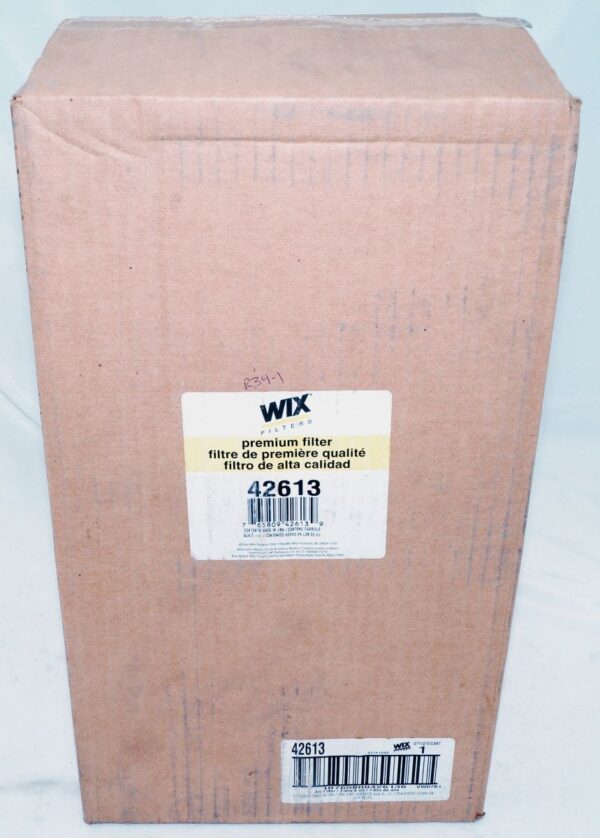 Wix 42613 Air Filter for Chevy and GMC H.D. Trucks - Image 2