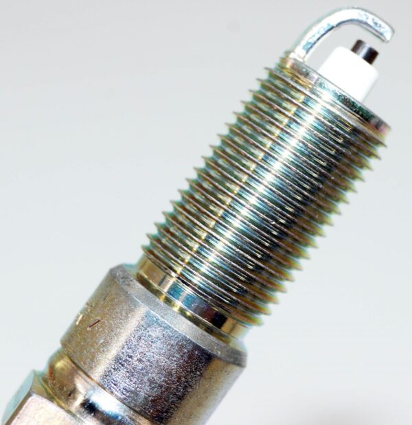 Set of 6 NGK 5306 LZTR4A-11 V-Power Spark Plugs - Image 6