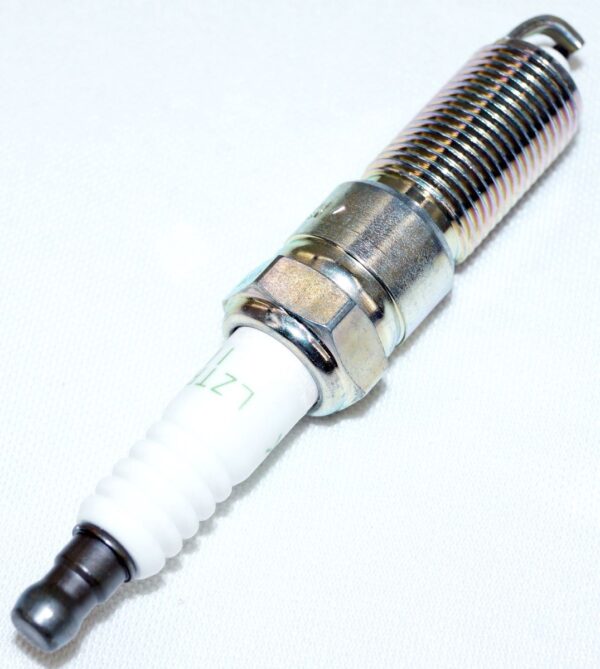 Set of 6 NGK 5306 LZTR4A-11 V-Power Spark Plugs - Image 8