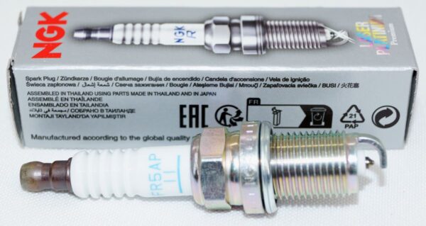 Set of 6 NGK 5463 FR5AP-11 Laser Platinum Spark Plugs - Image 2