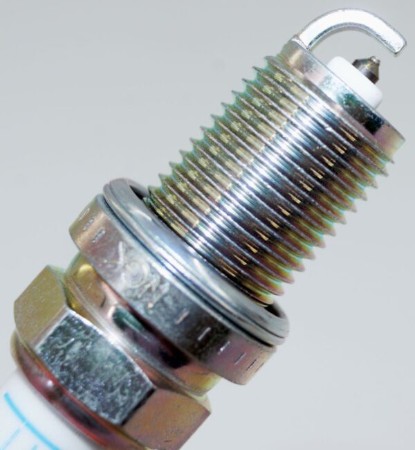 Set of 6 NGK 5463 FR5AP-11 Laser Platinum Spark Plugs - Image 6