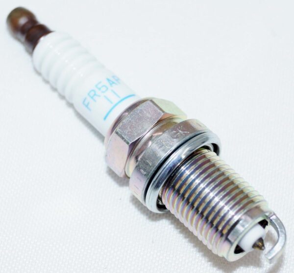 Set of 8 NGK 5463 FR5AP-11 Laser Platinum Spark Plugs - Image 7