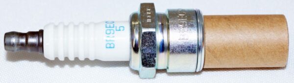 Set of 4 Genuine NGK 6669 BR9ECS-5 Nickel Spark Plugs - Image 4
