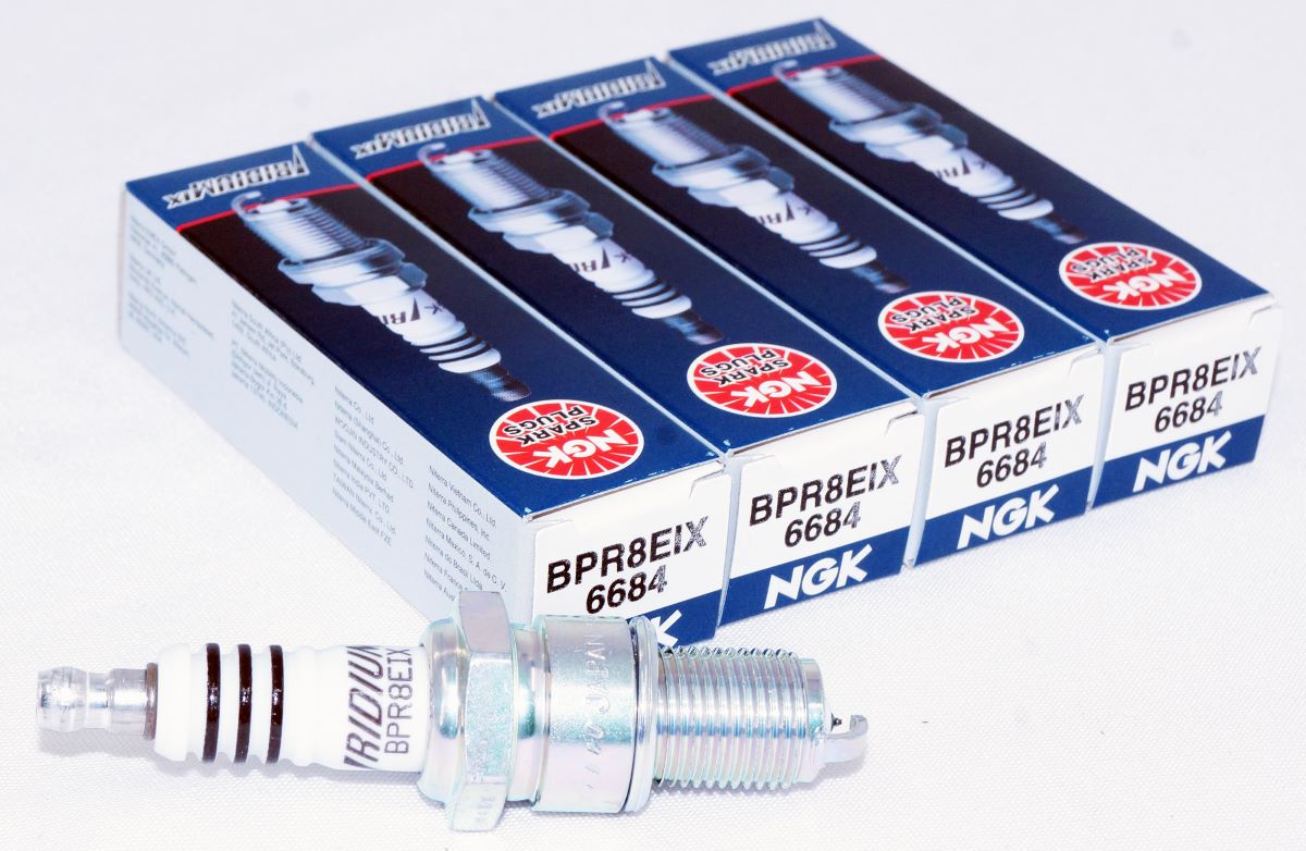 Set of 4 Genuine NGK 6684 BPR8EIX Iridium IX Spark Plugs