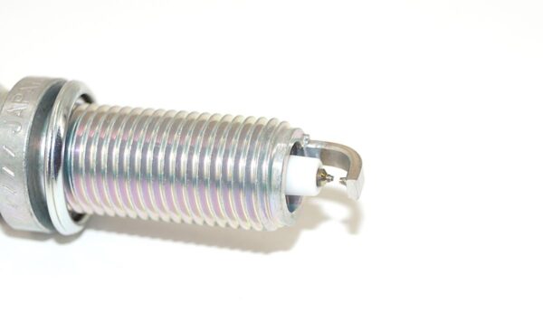 Set of 4 Genuine NGK 92217 DILKAR7B8 Laser Iridium Spark Plugs - Image 4