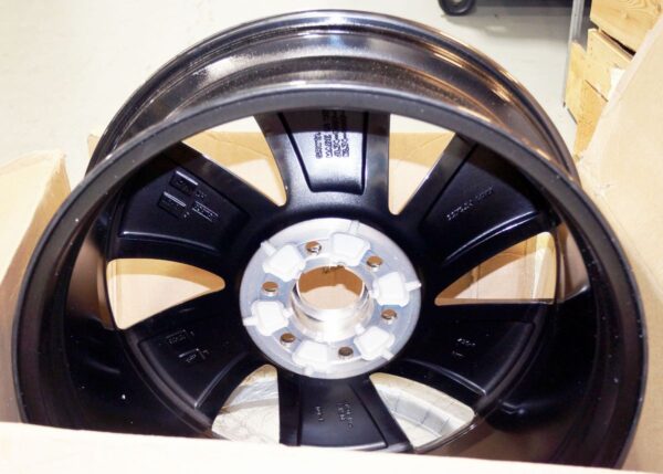 Genuine OEM KL7Z1007A Ford 22” Type 4 Wheel Alloy Rim - Image 6