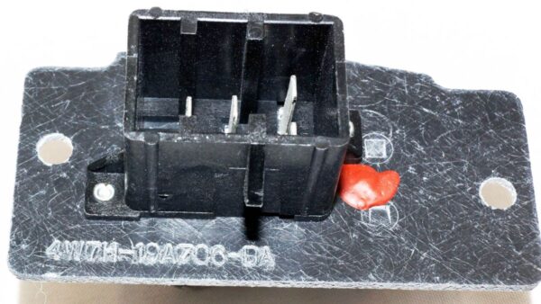 Genuine OEM Motorcraft YH1702 HVAC Blower Motor Resistor Ford E3AZ19A706A - Image 5