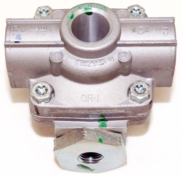 Bendix 289714N Quick Release Valve - Image 4