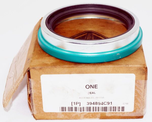 International 394894C91 Hub Seal Oil Front Wheel